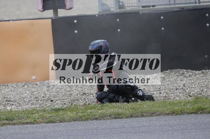 /09 19.04.2026  Caremotion get faster ADR/Gruppe gelb/34